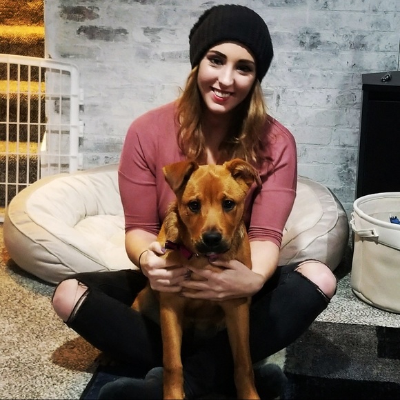 Meet your Posher, Lisa - Picture 1 of 1